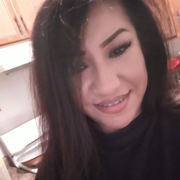 Meet your Posher, Brenda - Picture 1 of 1